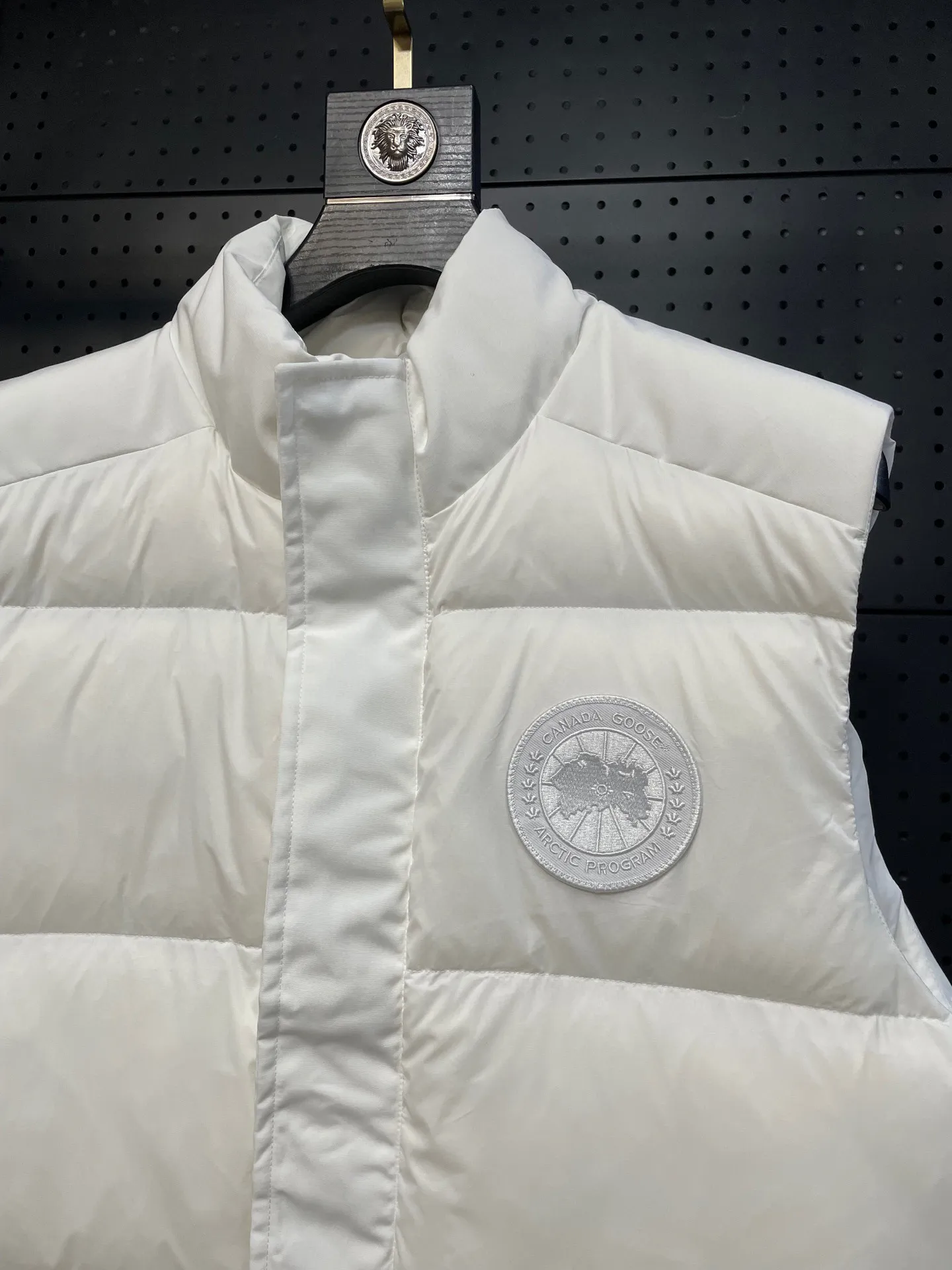 P560 Correct Version Top Replica] 2057MW Paradigm Freestyle Vest-WD Men's Model. Color: White Black Size: XS S M L XL XXL